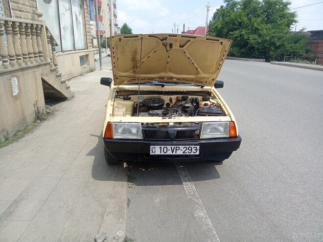 LADA (VAZ) 2109-1