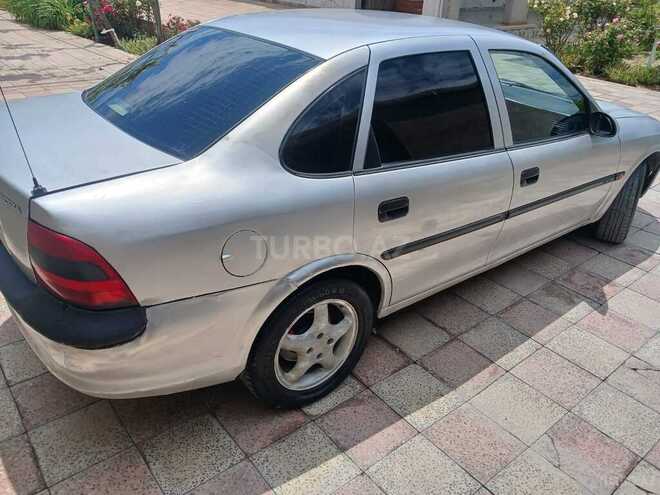 Opel Vectra-5