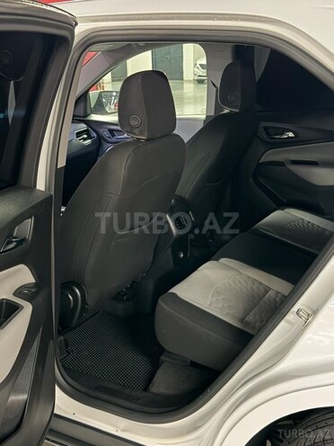 Chevrolet Equinox-13
