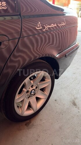 BMW 525-10