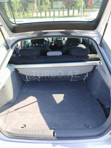 Toyota Prius-10