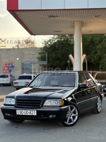 Mercedes C 230-1