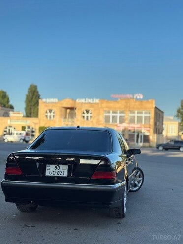 Mercedes C 230-3