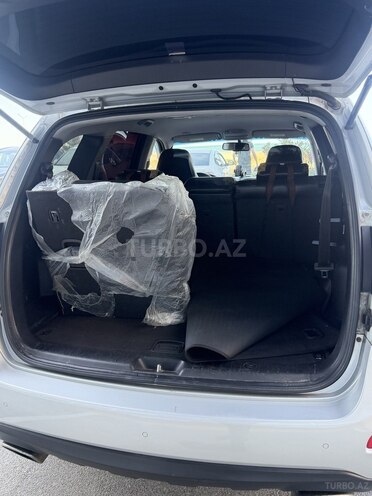Hyundai Santa Fe-13