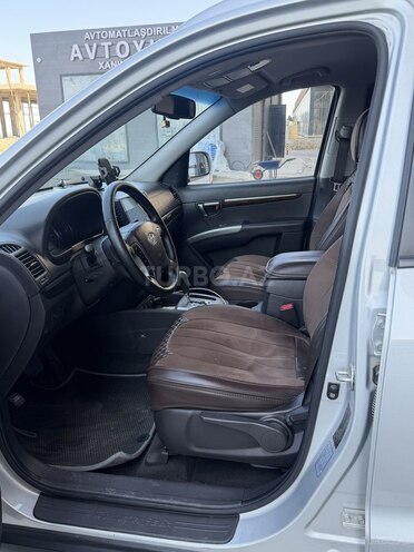 Hyundai Santa Fe-8