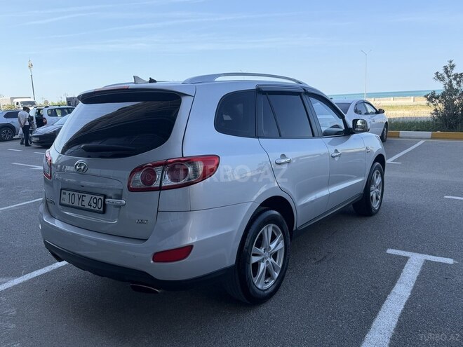 Hyundai Santa Fe-7
