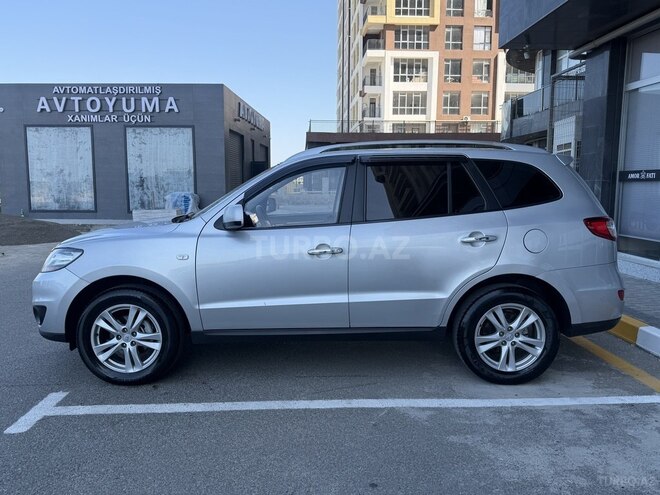 Hyundai Santa Fe-3