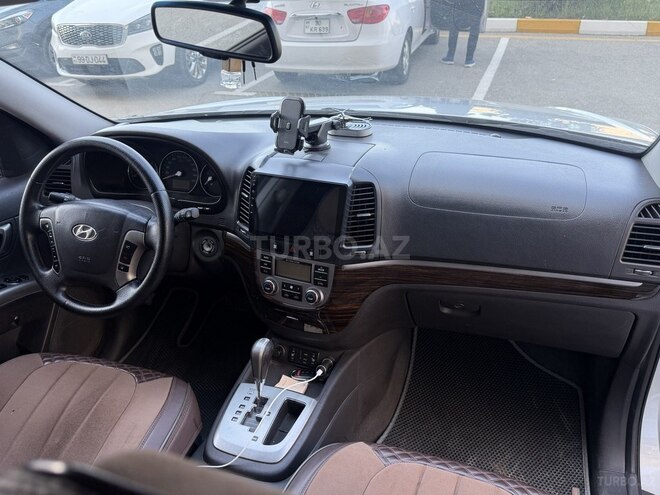 Hyundai Santa Fe-9