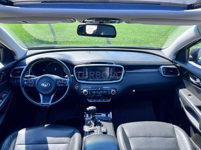 Kia Sorento-11