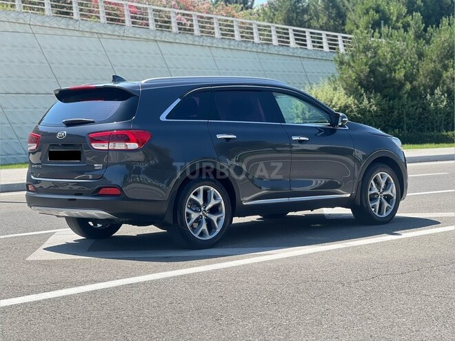 Kia Sorento-7