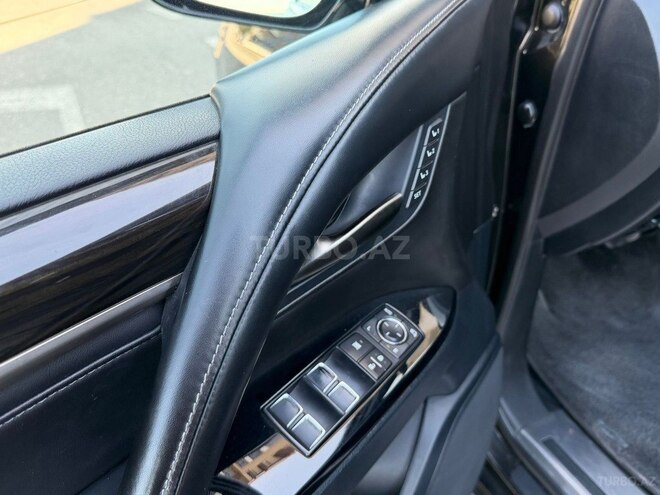 Lexus LX 570-22