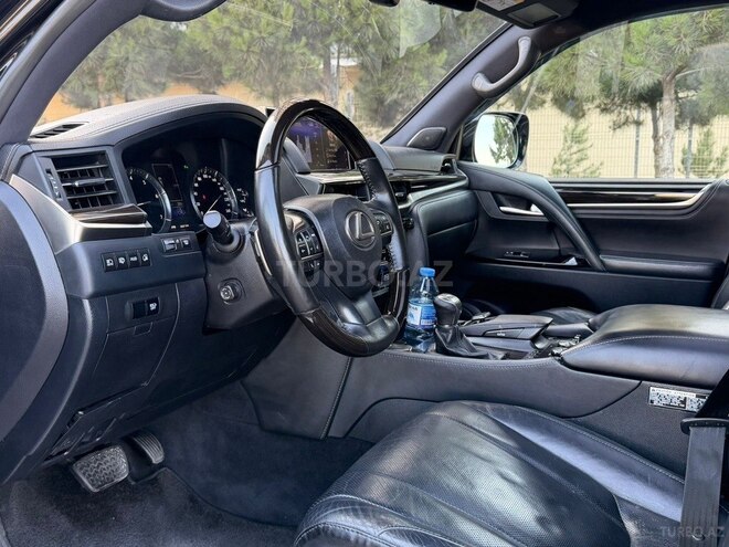 Lexus LX 570-15