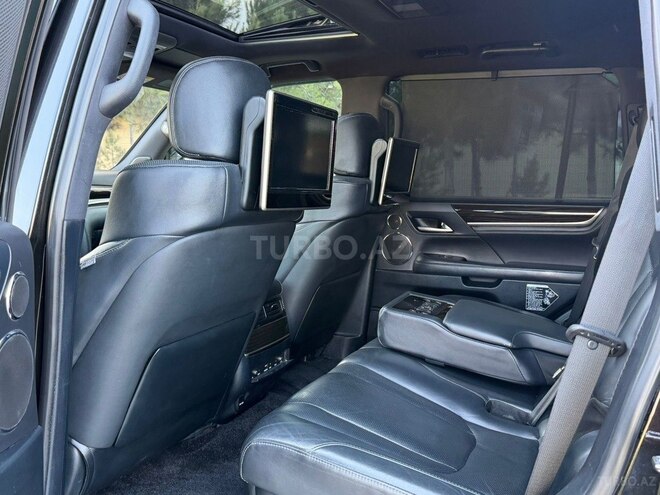 Lexus LX 570-12