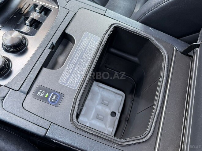 Lexus LX 570-18