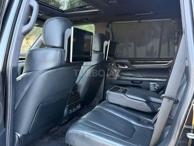 Lexus LX 570-14