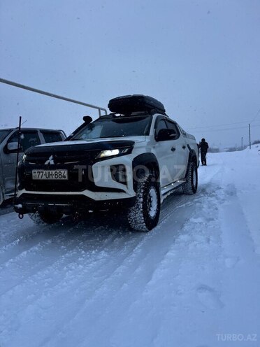 Mitsubishi L200-3