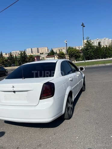Daewoo Gentra-4