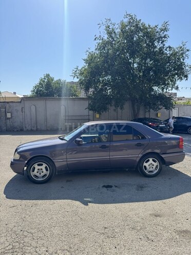 Mercedes C 180-4