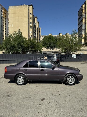 Mercedes C 180-5