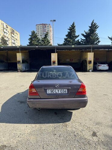 Mercedes C 180-7