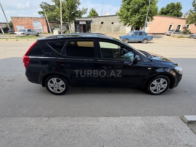 Kia Ceed SW-10