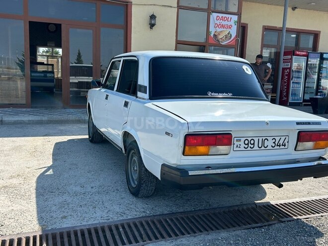 LADA (VAZ) 2107-5