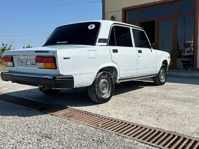LADA (VAZ) 2107-3