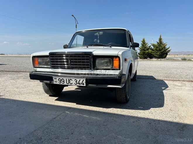 LADA (VAZ) 2107-1