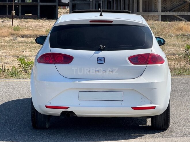 SEAT Leon-7