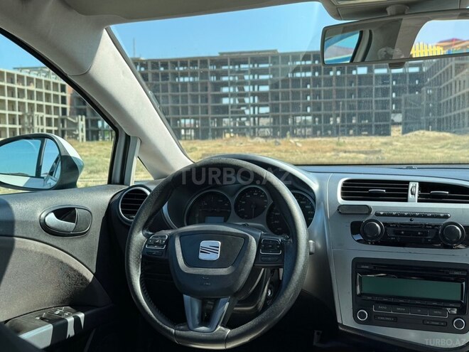 SEAT Leon-8