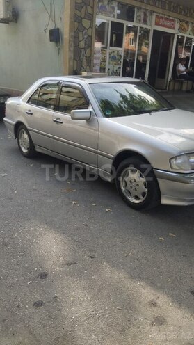 Mercedes C 230-4
