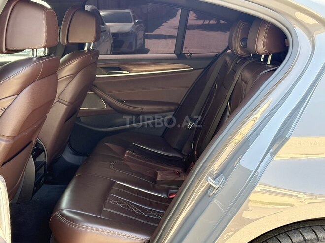 BMW 530e-16