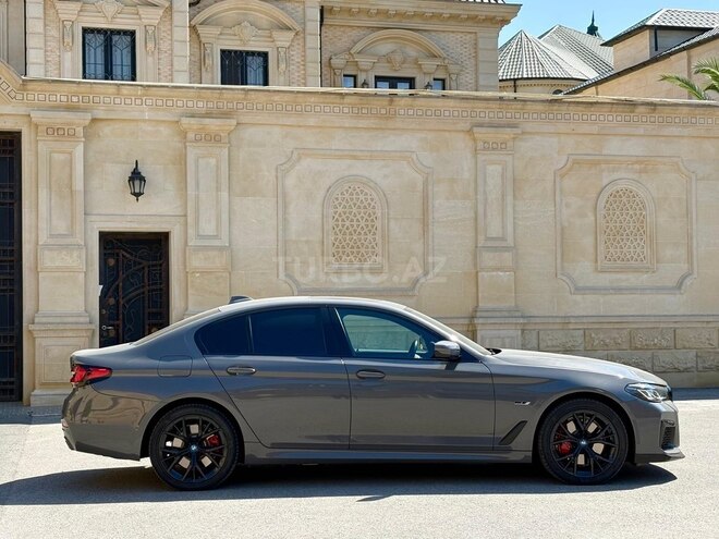 BMW 530e-5