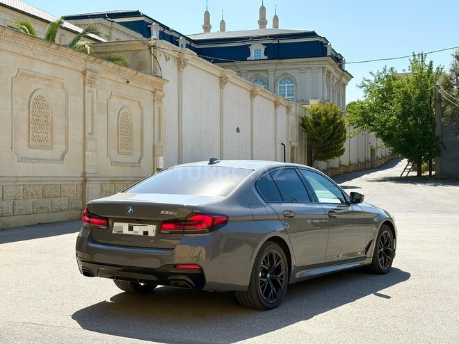BMW 530e-7
