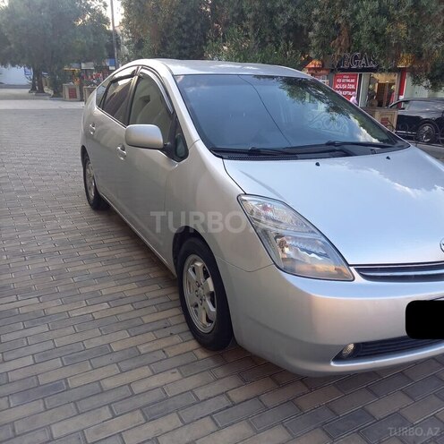 Toyota Prius-3