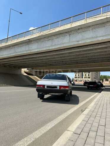 LADA (VAZ) 21099-8