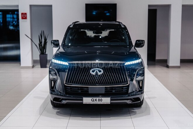 Infiniti QX80-1