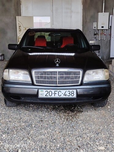 Mercedes C 200-2