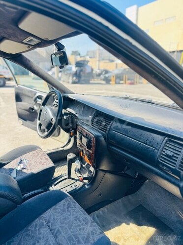 Opel Vectra-8
