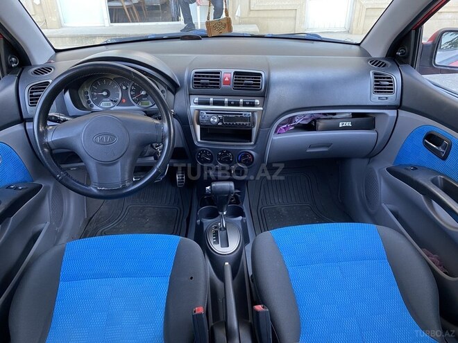 Kia Picanto-12