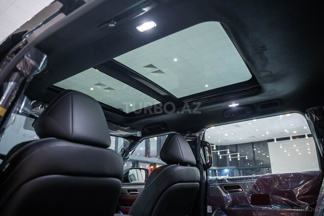 Infiniti QX80-25