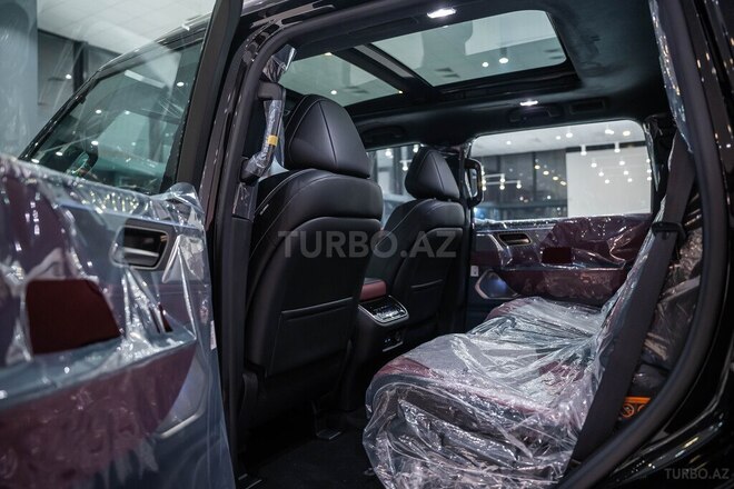 Infiniti QX80-24