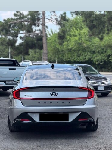 Hyundai Sonata-2