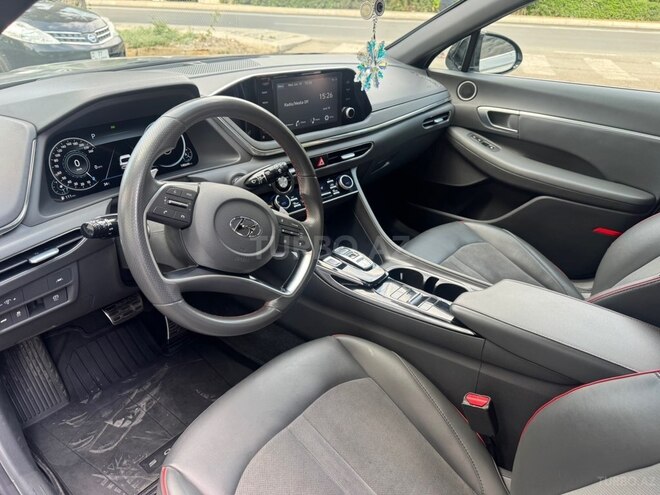 Hyundai Sonata-6