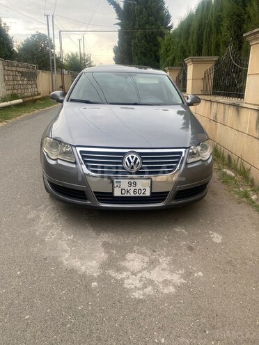 Volkswagen Passat-1