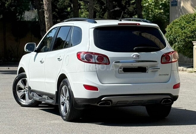 Hyundai Santa Fe-4
