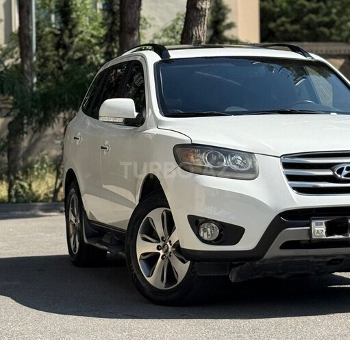 Hyundai Santa Fe-8