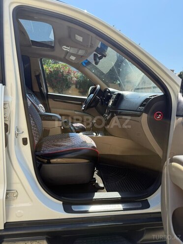 Hyundai Santa Fe-14