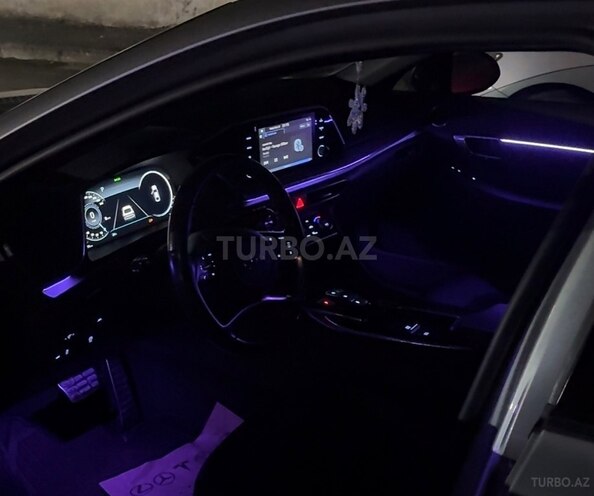 Hyundai Sonata-8