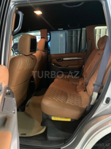 Toyota Land Cruiser Prado-19